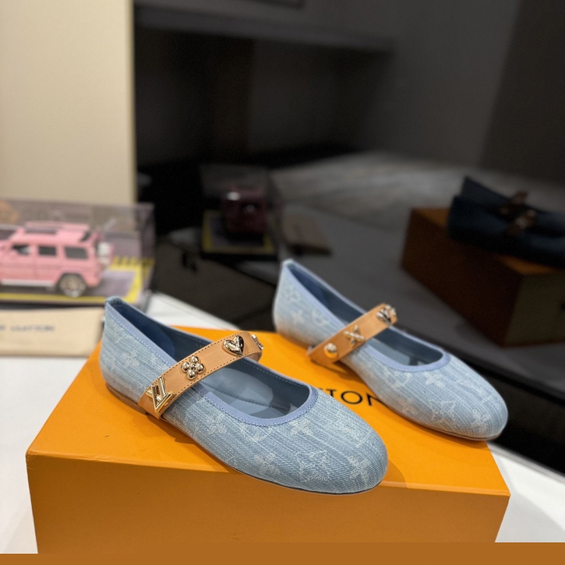 LV flat shoes